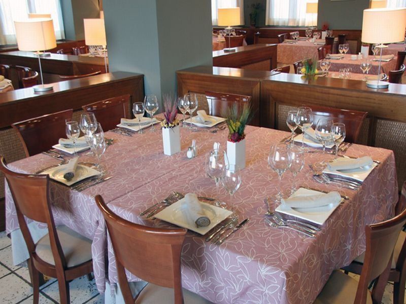 Hotel Restaurante El Tollo Utiel Dış mekan fotoğraf